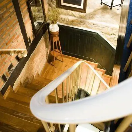 Santa Ana سوانثيس