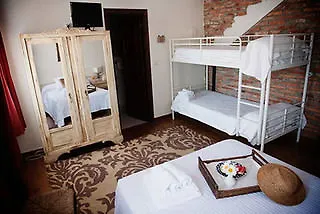 Santa Ana 4*