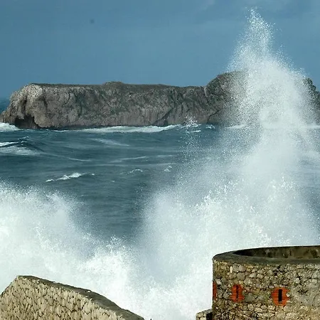 فندق Santa Ana 4*